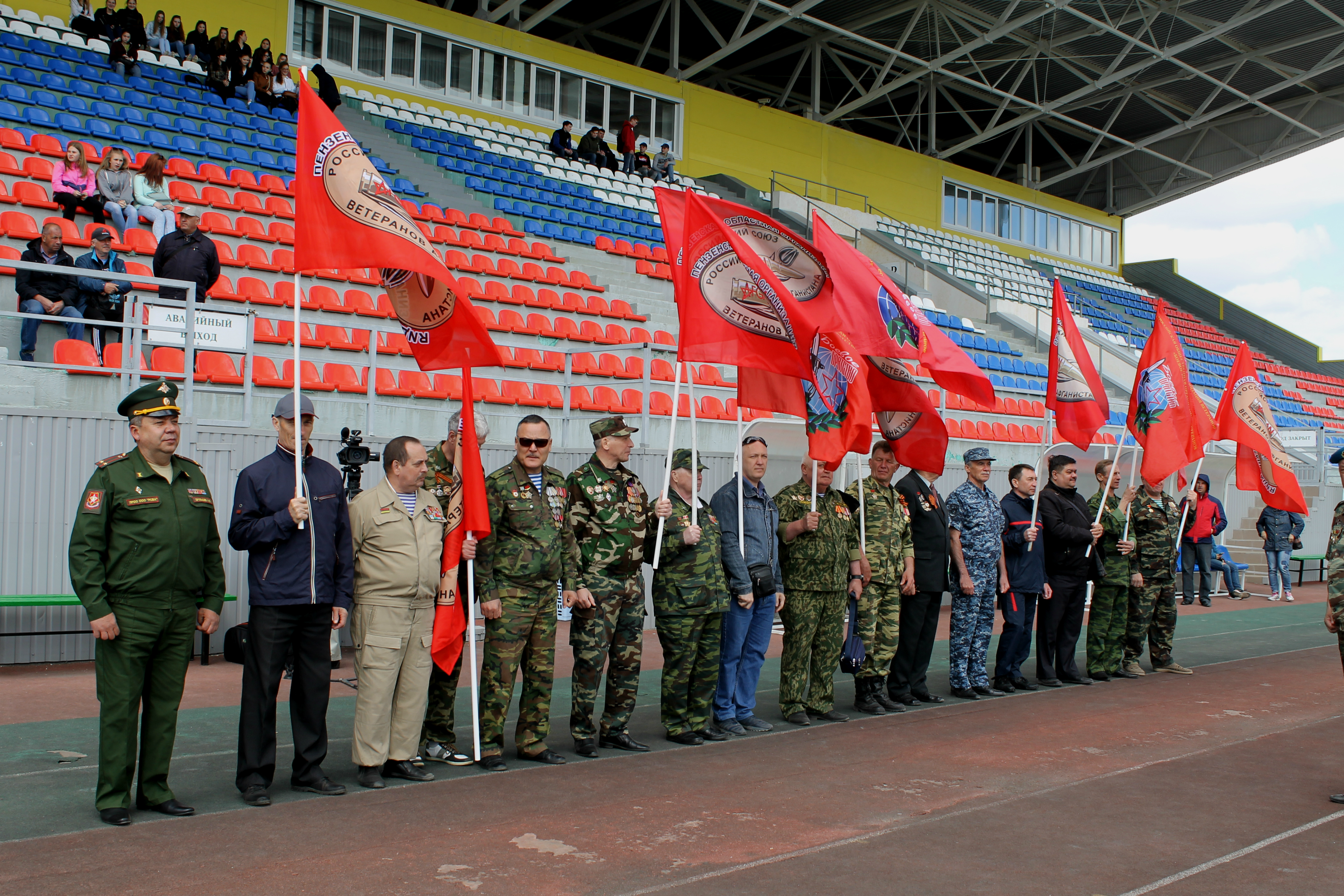 Участники боевых действий в Волгодонском военкомате на стенде